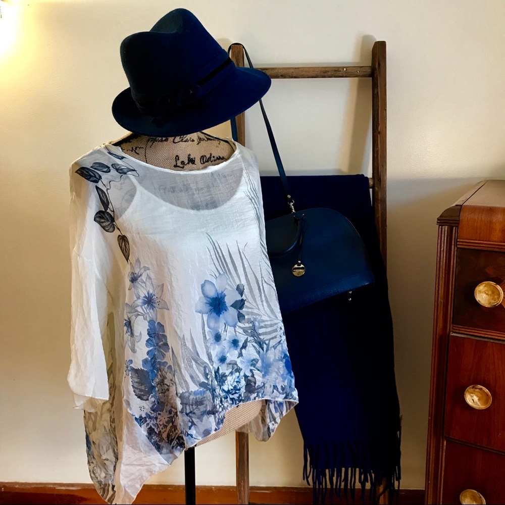 Women’s Giulia silk shirt sleeve blouse. Large